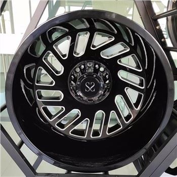 Roti Militari ta' 20 Pulzier Heavy Duty 20x8.25 8x6.5 8x200 8x210 Rimmijiet tar-roti tat-trakk militari